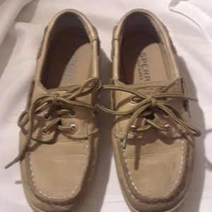 Sperry boat shoe